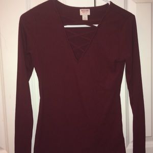 Burgundy v neck lace up top